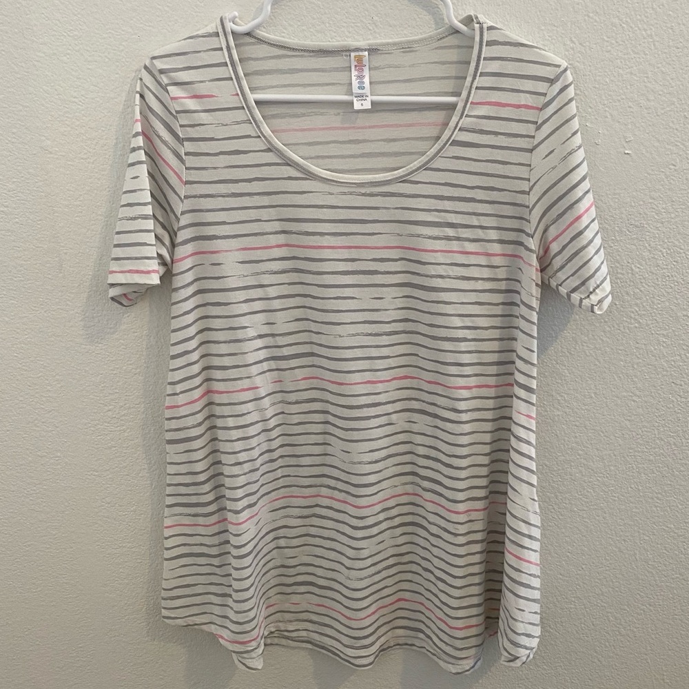 LuLaRoe T-shirt